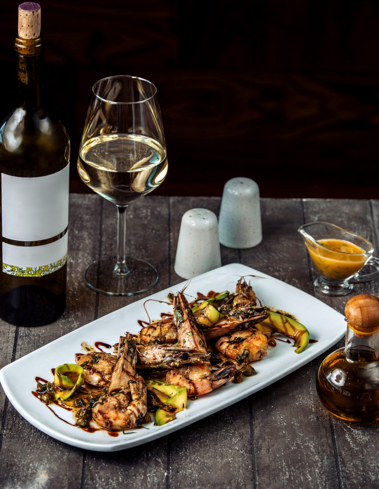 5 Wine Pairings to Perfectly Complement the Seafood Dishes