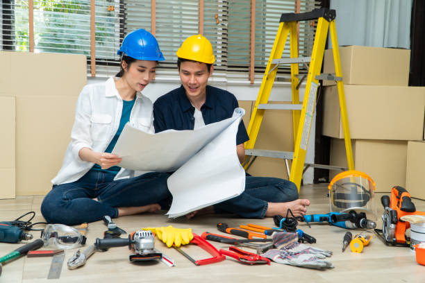 Choosing Between Repair and Replacement with a Contractor