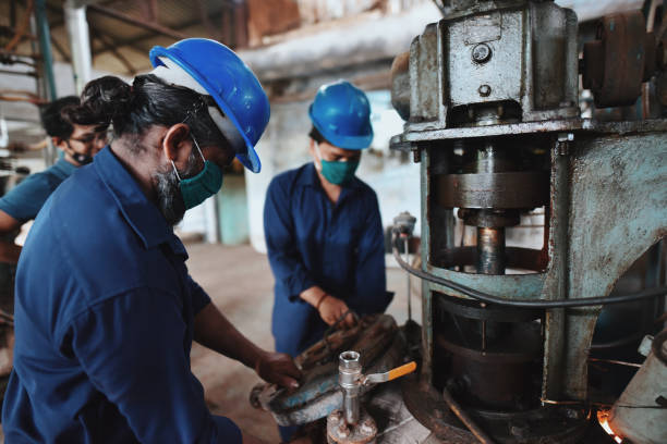 Refinery or manufacturing plant — every industrial operation needs compressed air that’s clean, consistent, and cost-effective